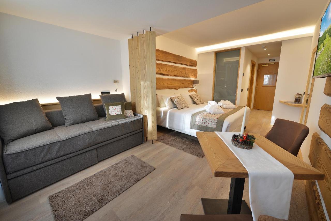 Hotel Bucaneve Livigno Exterior foto